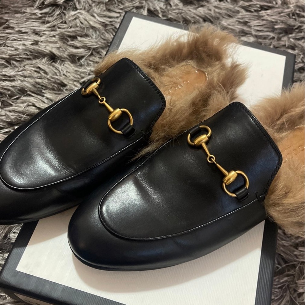 Gucci Princeton leather mules with fur